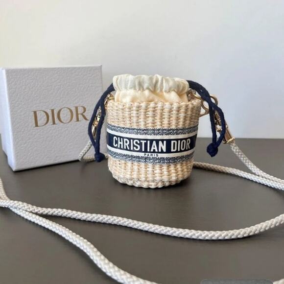 Christian Dior Raffia Mini Pouch Crossbody Bag New In Box - Picture 1 of 3
